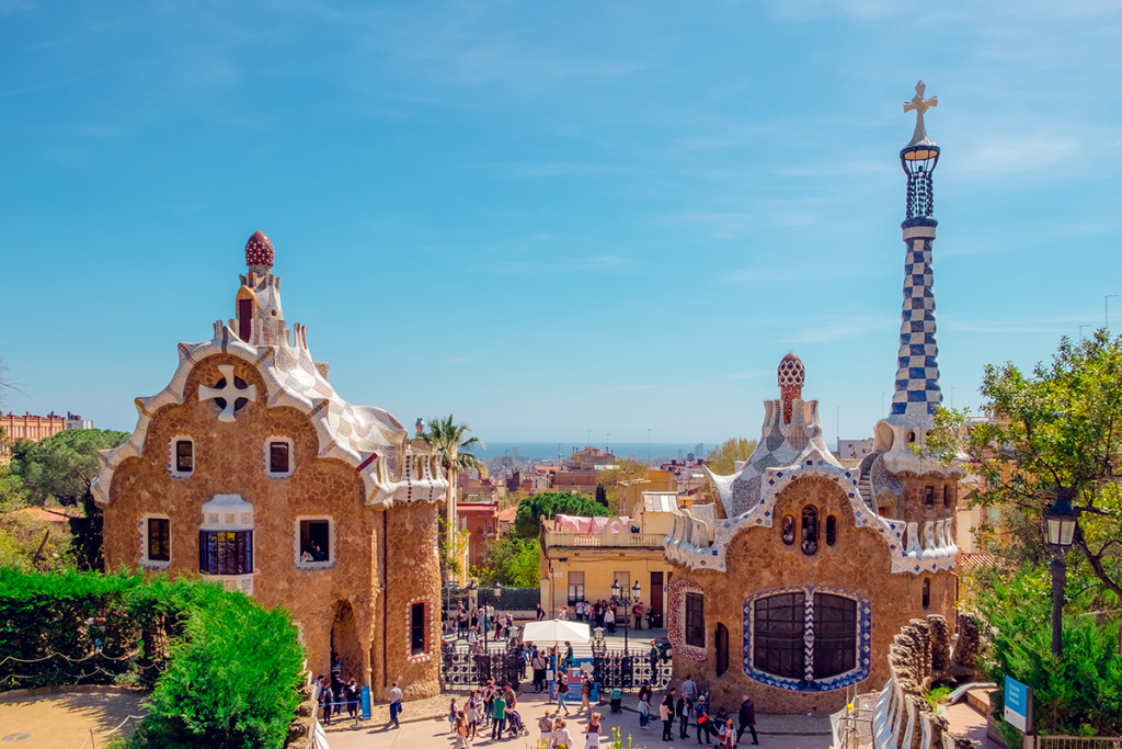 Image of the entrance of Parque Guell in Barcelona, Spain.